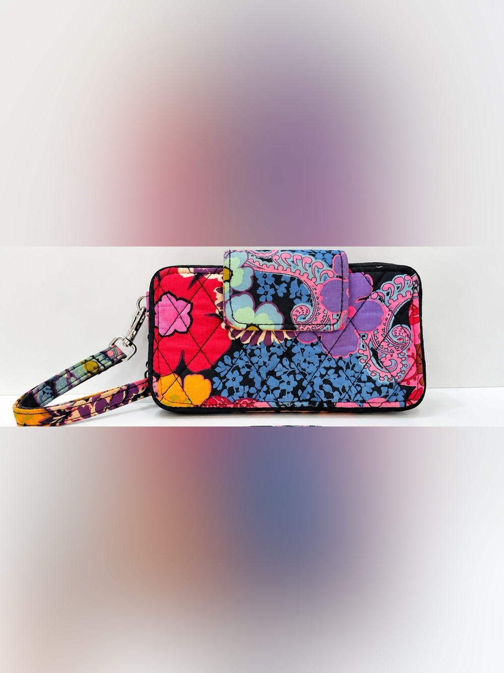 Vera Bradley Floral Paisley Zip Around Wristlet Wallet ID Window